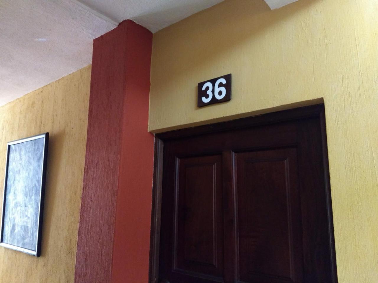 Bed and Breakfast Give House Guatemala City Екстер'єр фото