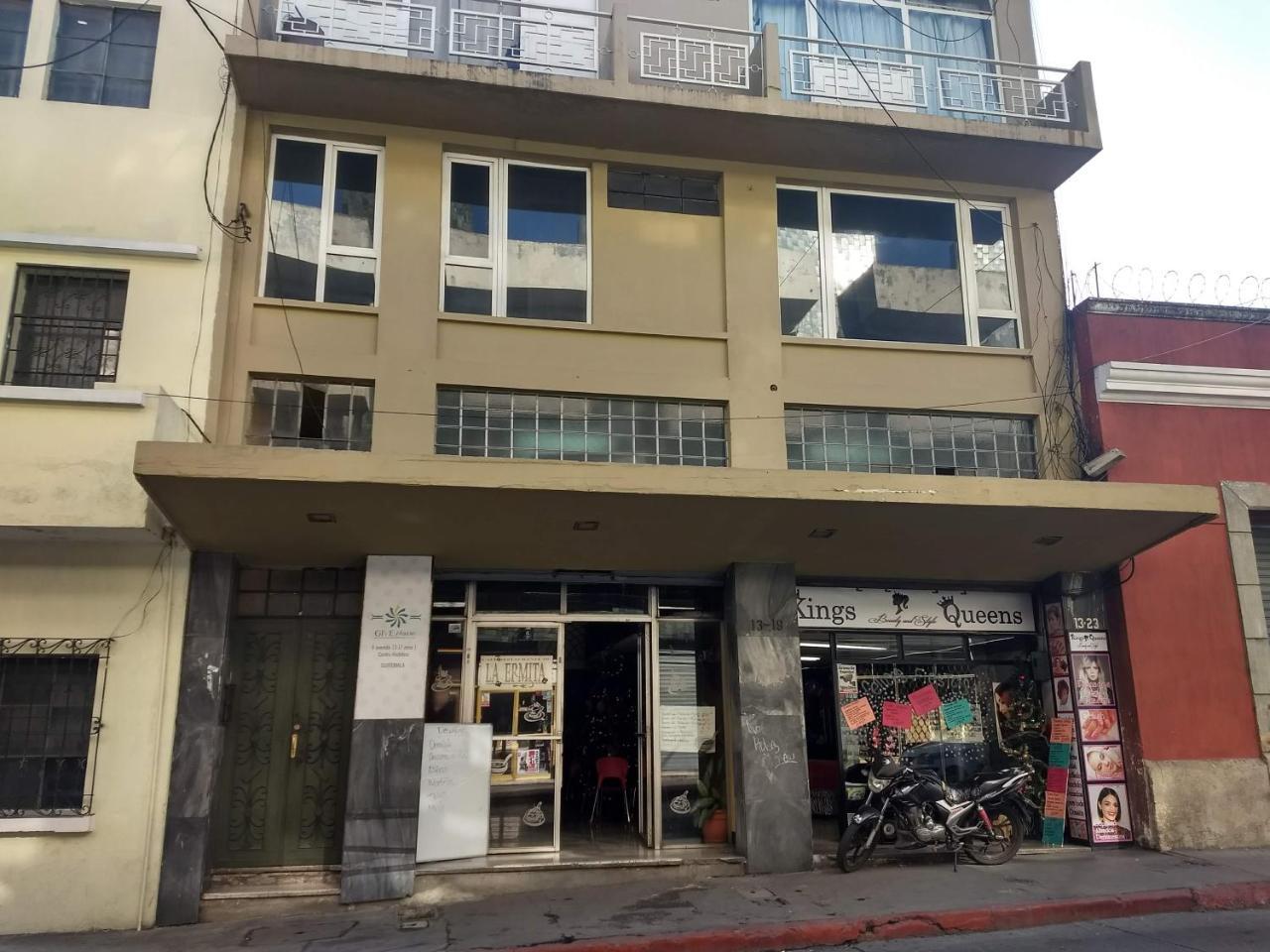 Bed and Breakfast Give House Guatemala City Екстер'єр фото